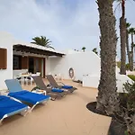 Puerto Chico H דירה *