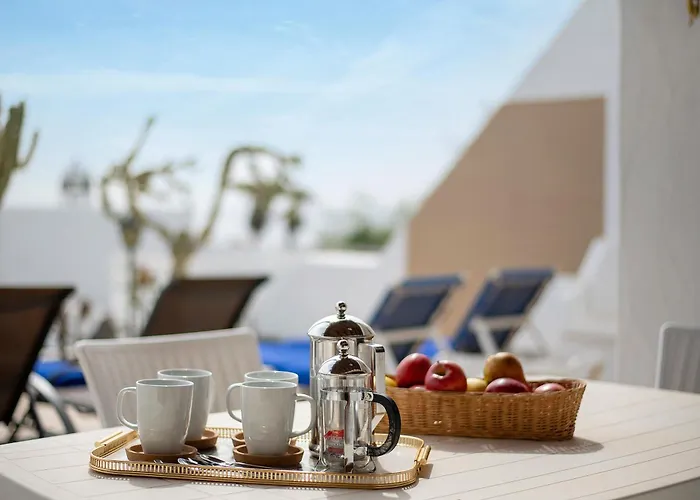 Puerto Chico H Lägenhet *